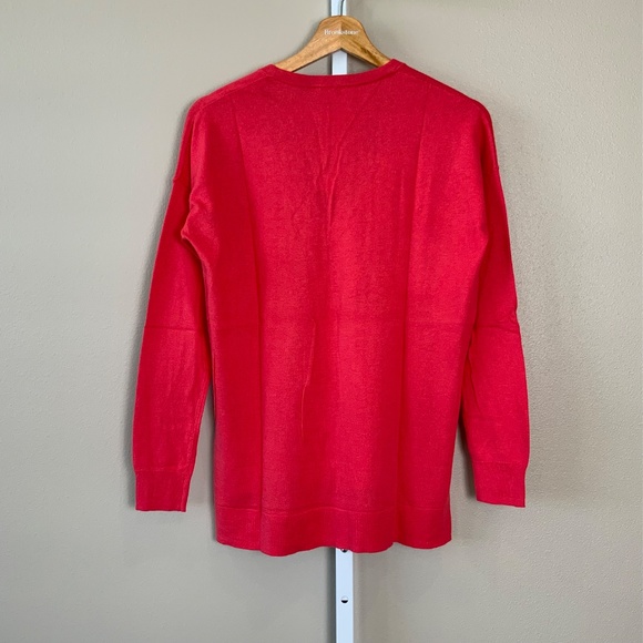 GAP Luxelight Perfect V-neck Sweater - Picture 10 of 16